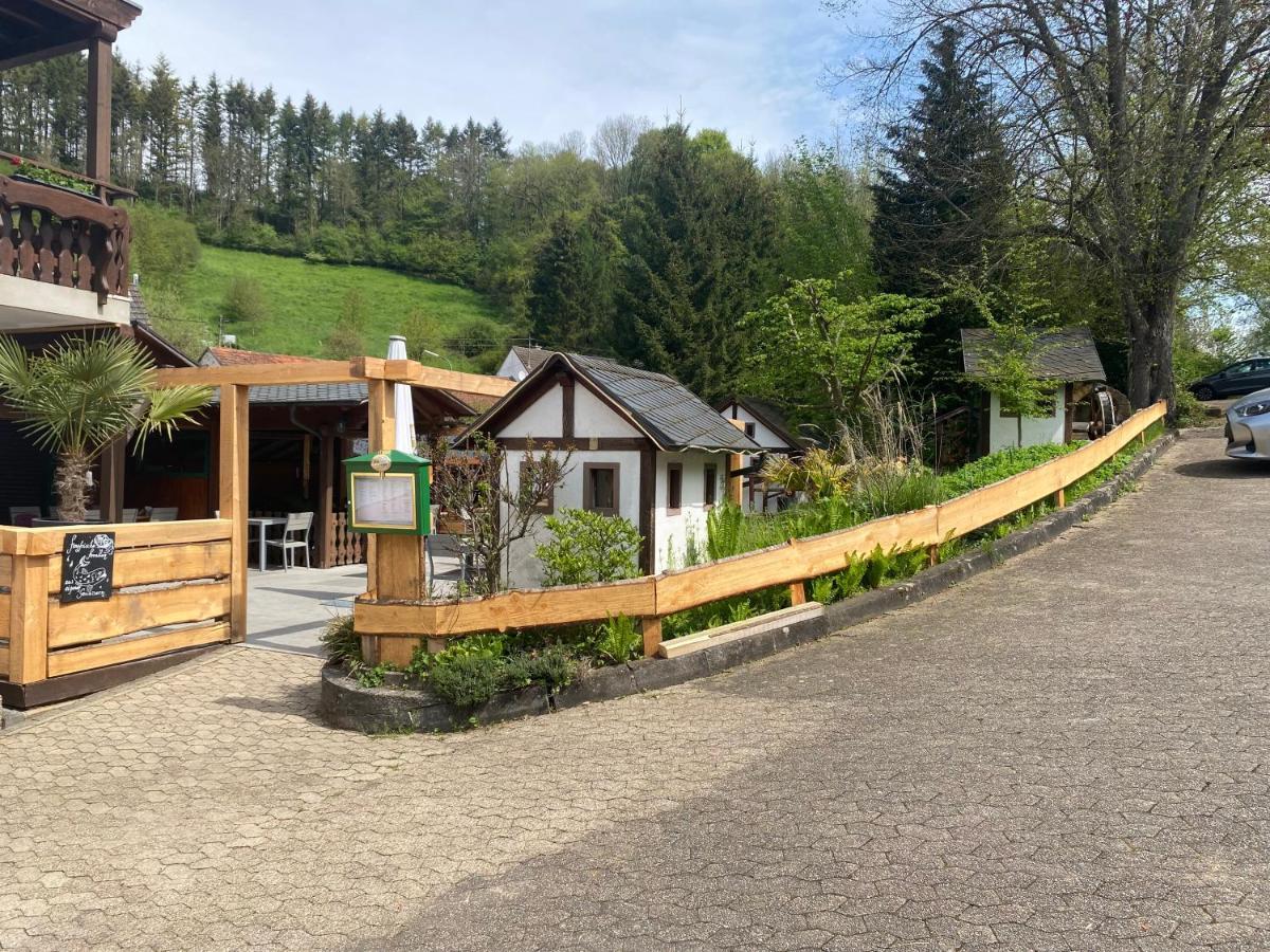 Hotel-Restaurant Theis-Muehle Biersdorf am See Exterior photo