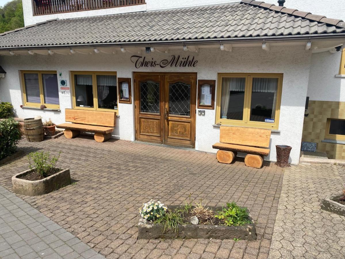 Hotel-Restaurant Theis-Muehle Biersdorf am See Exterior photo
